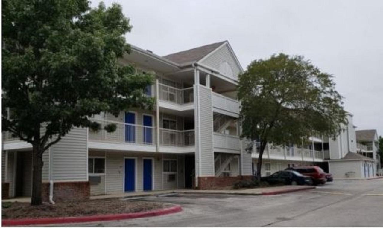 Intown Suites Extended Stay San Antonio Tx - Perrin Beitel Road Exterior photo